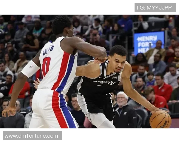 05年马刺与活塞总决赛精彩回顾与经典瞬间分析