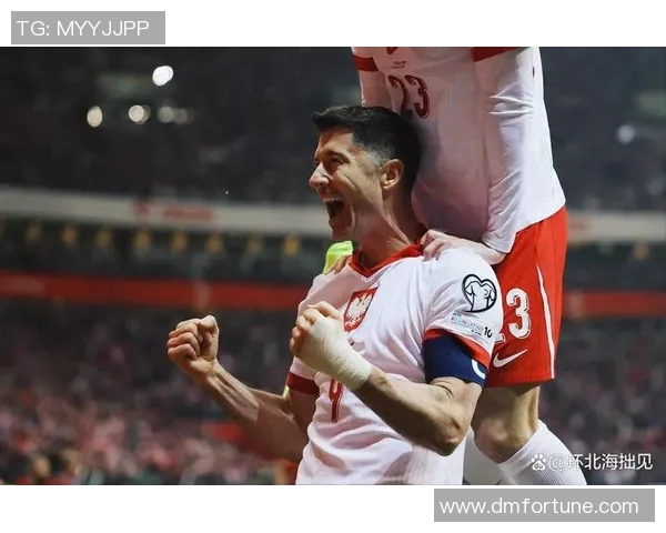 莱万回归老东家首战遭拜仁球迷嘘声四起令人心寒的背叛感受