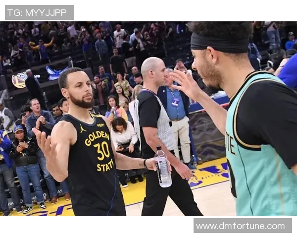 2017年NBA勇士队与魔术队精彩对决回顾及赛季表现分析