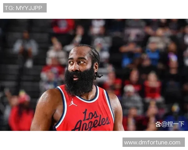 2004年NBA季后赛火箭与马刺激战回顾两队传奇对决的精彩瞬间与战术分析