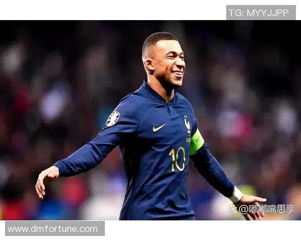 梦10队迎战法国队期待精彩对决展现足球魅力与团队精神