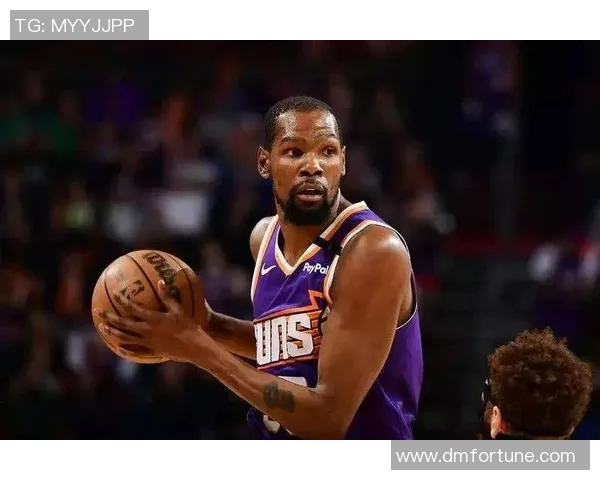 杜兰特与布克的巅峰对决谁能引领球队走向辉煌之路