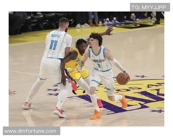 湖人对阵黄蜂精彩比赛录像回顾全场亮点与精彩瞬间分析