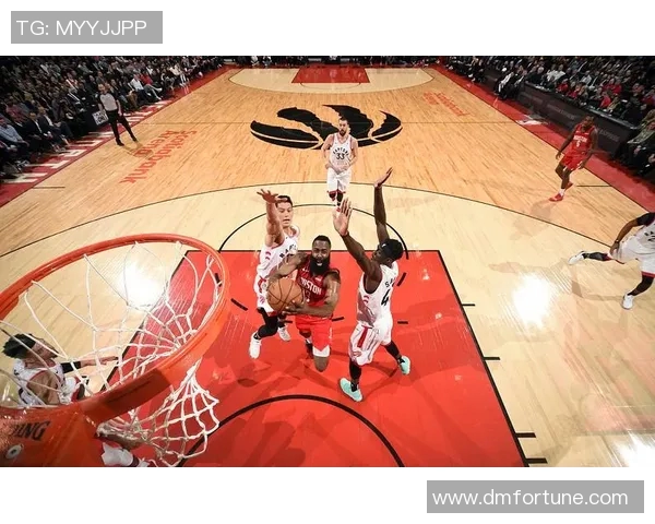 2004年NBA精彩对决火箭队与猛龙队的巅峰之战回顾与分析 2004年NBA精彩对决火箭队与猛龙队的巅峰之战回顾与分析