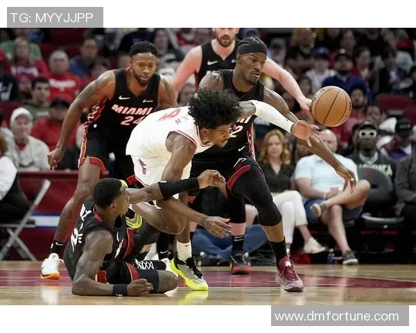 2018年热火与火箭精彩对决全场录像回顾与分析